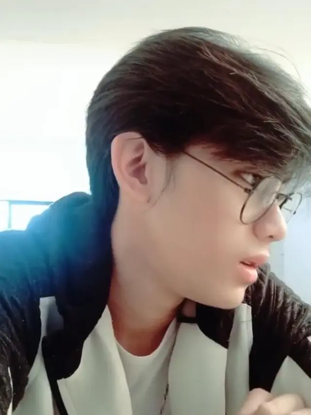 Potret terbaru Kefan Steward Jonathan. (Sumber: TikTok/kefansj_)