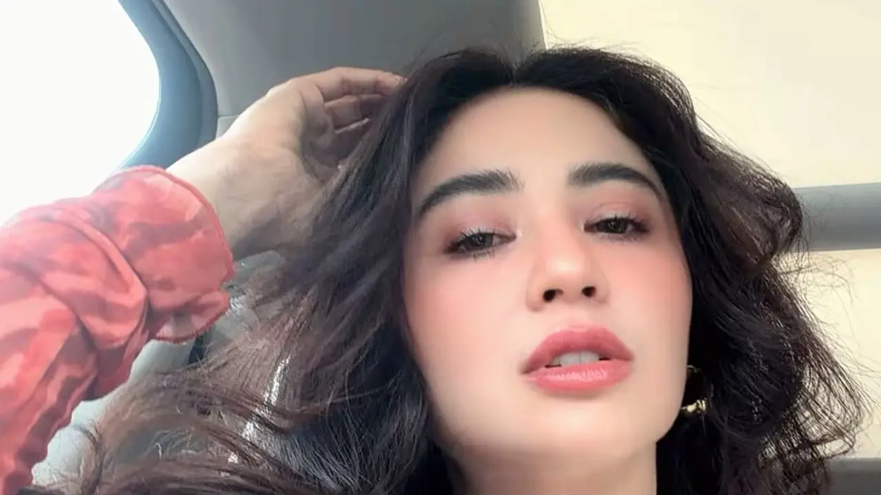 Dewi Perssik