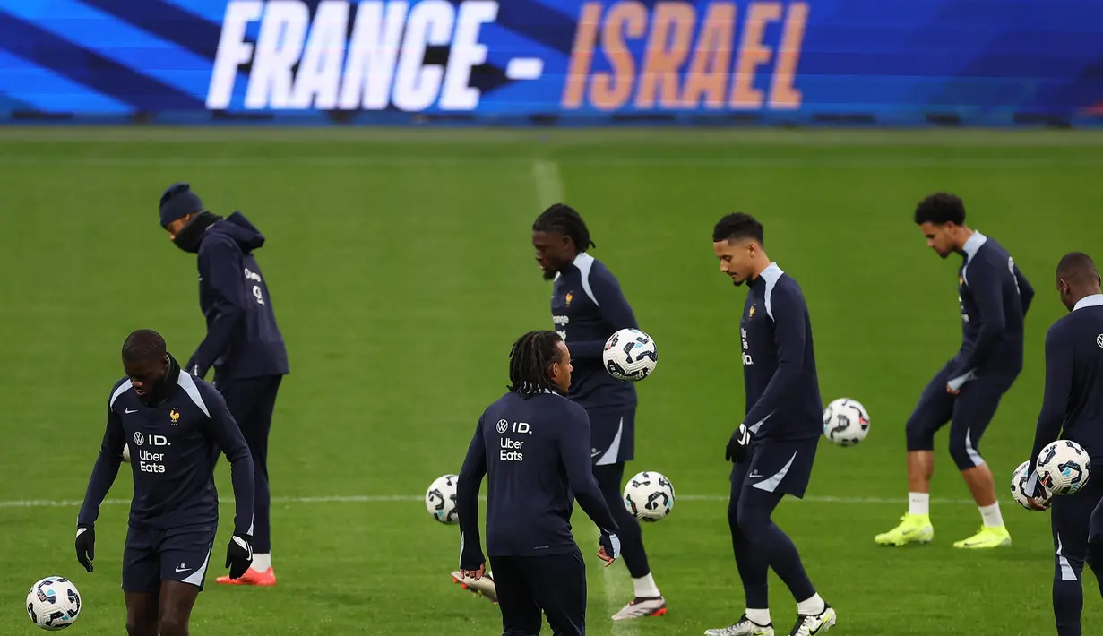 Sebelumnya saat bermain tandang melawan Israel—yang dimainkan tempat netral di Budapest, Hungaria—Prancis menang telak dengan skor 4-1. (FRANCK FIFE/AFP)