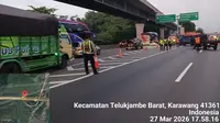 Polisi Alihkan Arus Kendaraan Arah Cikampek Keluar Gerbang Tol Karawang Barat