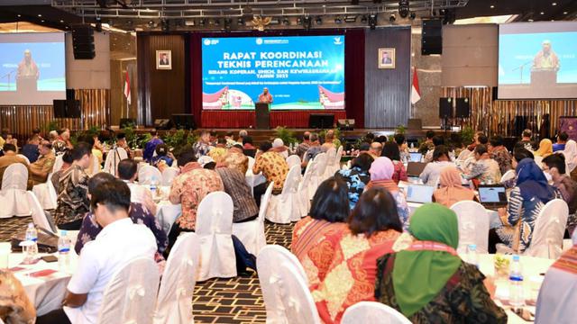 MenkopUKM Pastikan UMKM Miliki Fondasi Kuat Kuasai Pasar Domestik dan Global