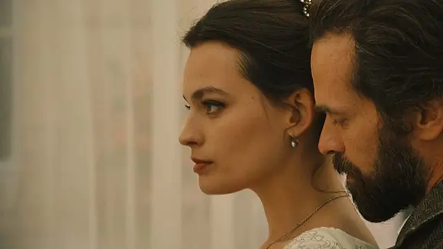 Salah satu adegan film Eiffel. (Foto: Dok. VVZ Productions/ IMDb)
