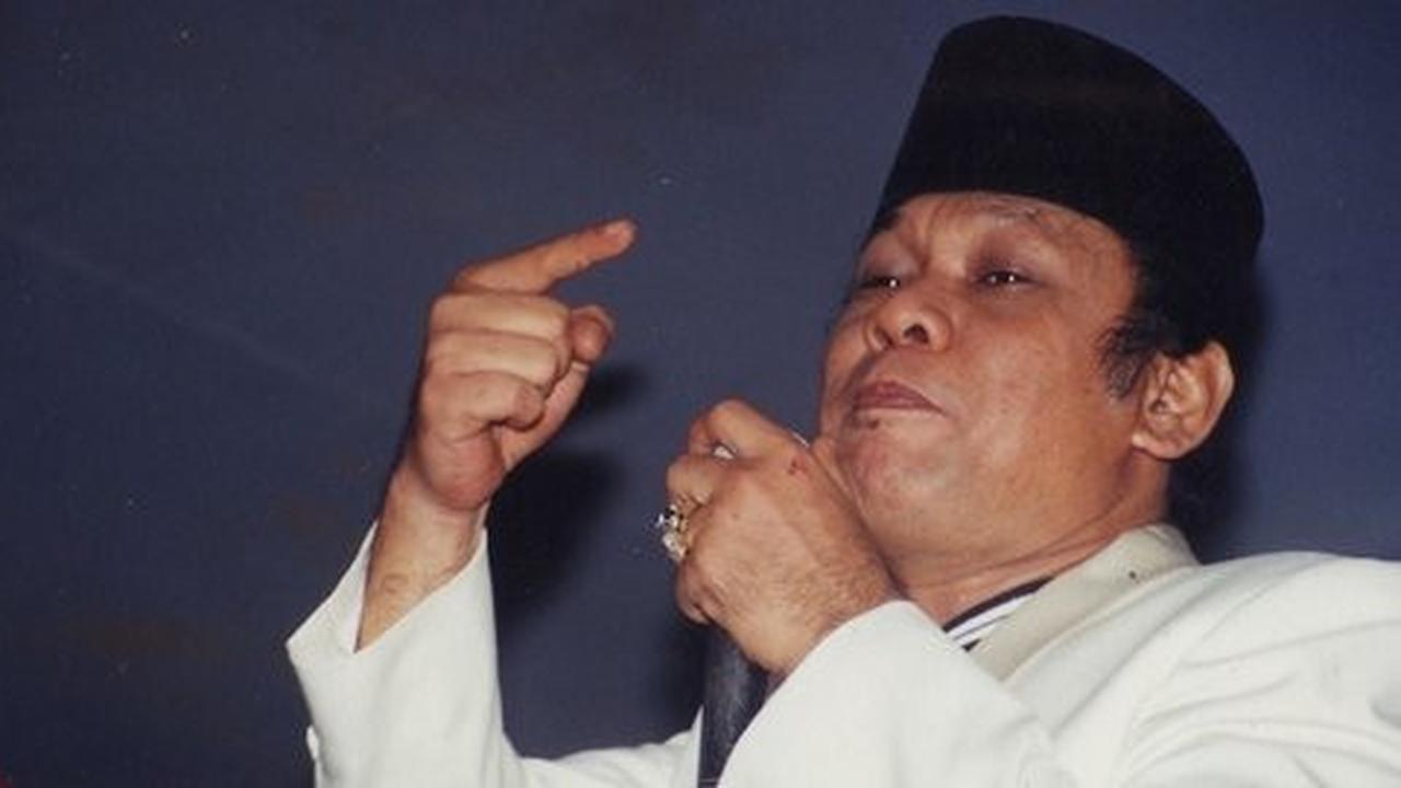 Isu wanita hingga murtad tak berhasil goyang Zainuddin MZ