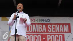 Menpora Imam Nahrawi menyampaikan sambutan usai membuka Lomba Senam Poco-Poco Nusantara di Jakarta, Jumat (12/2/2016). Lomba ini memperebutkan piala Ibu Negara RI dan piala Menpora. (Liputan6.com/Helmi Fithriansyah)