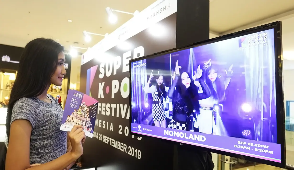 Antrian Pembeli Tiket Super K-Pop (Bambang E Ros/Fimela.com)
