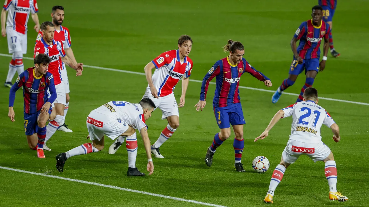 Barcelona Bantai Deportivo Alaves 5-1