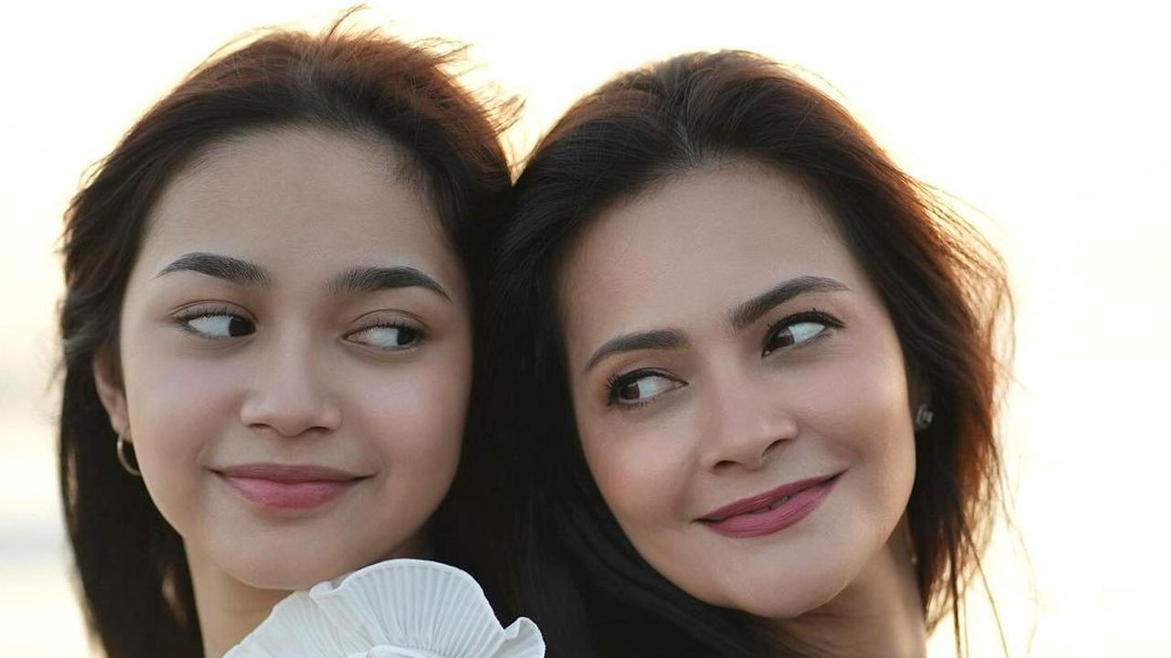 7 Potret Sidney Anak Cut Tari yang Kini Usia 17 Tahun, Parasnya yang Makin Cantik Banyak Dipuji