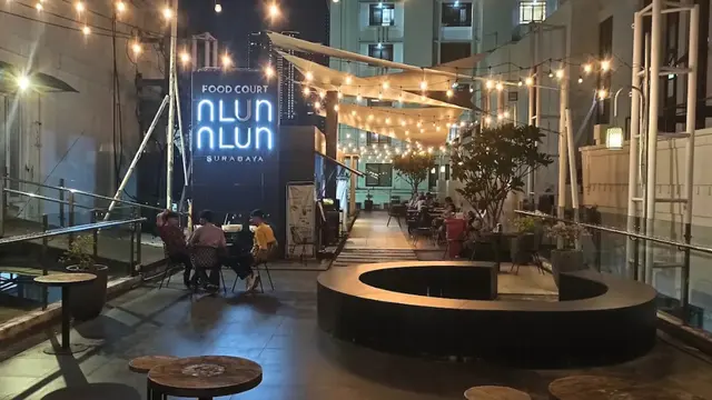 Foodcourt Alun-Alun Surabaya (Foto: Google Maps)