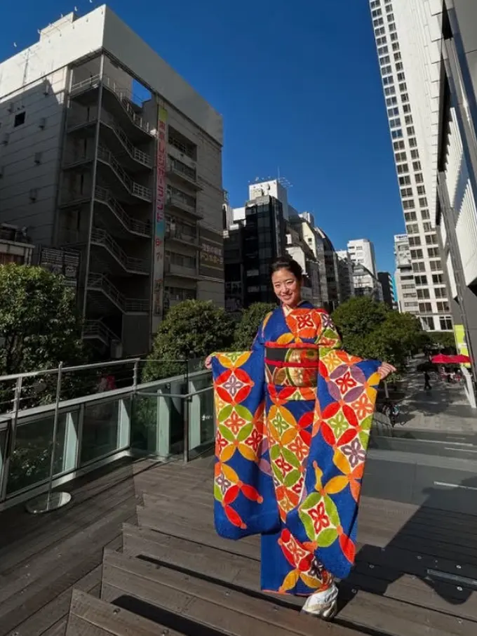 Gaya Haruka Nakagawa Dibalut Kimono saat Pulang Kampung