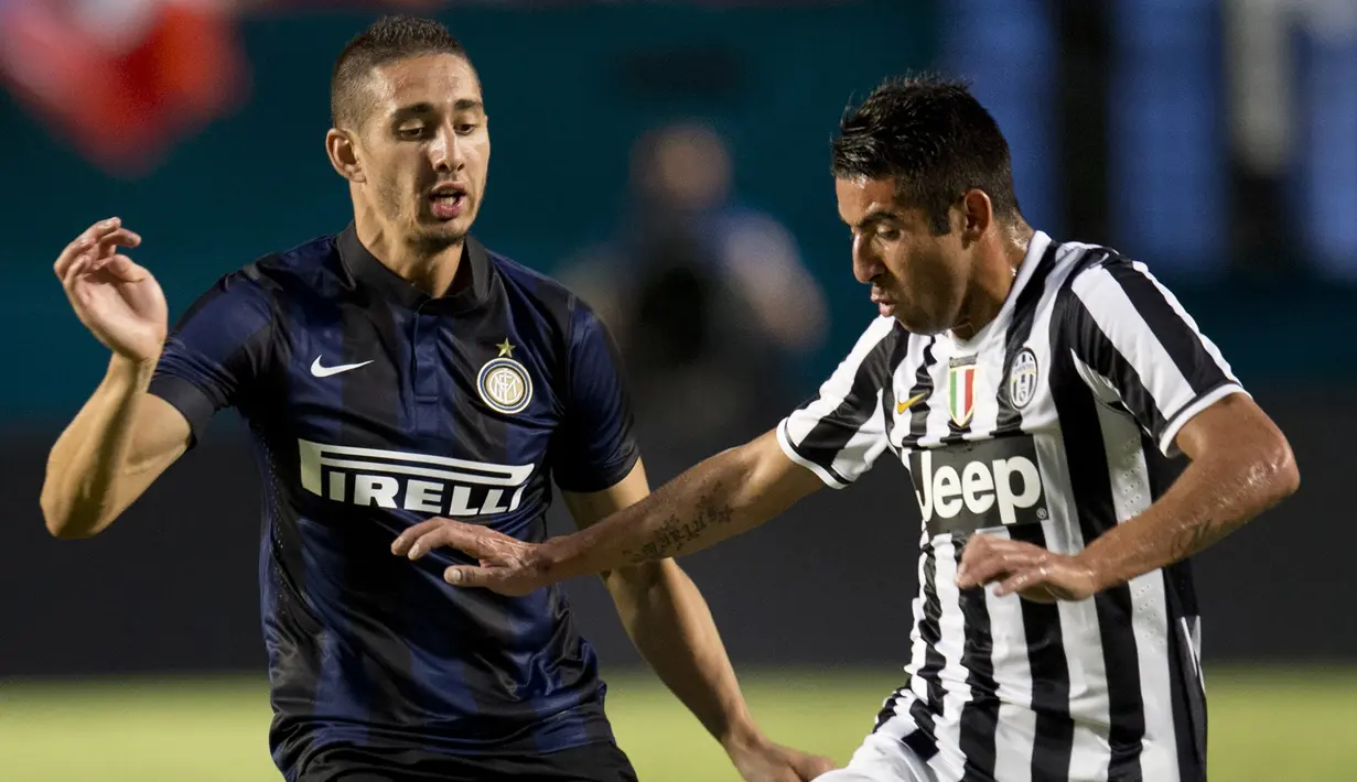 4. Ishak Belfodil - Ishak Belfodil bergabung dengan Inter Milan pada musim panas 2013. Ia mendapat nomor punggung 7 namun minim tampil di Inter Milan. (AFP/Don Emmert)