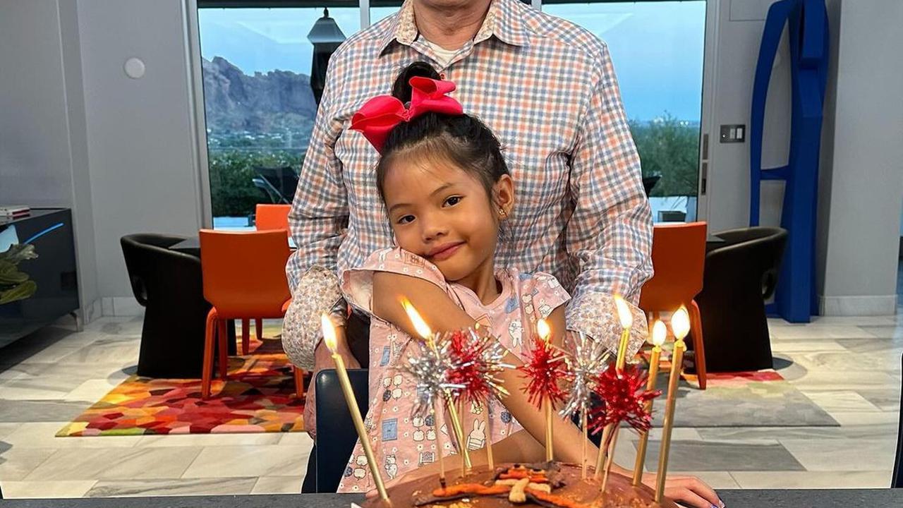 7 Potret Ultah Anak Farah Quinn yang ke-6, Perlihatkan Kedekatan dengan Ayah Bule Sambungnya