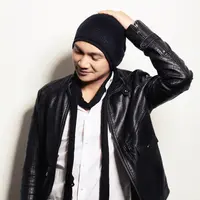 Anji persembahkan karya untuk keluarga kecilnya