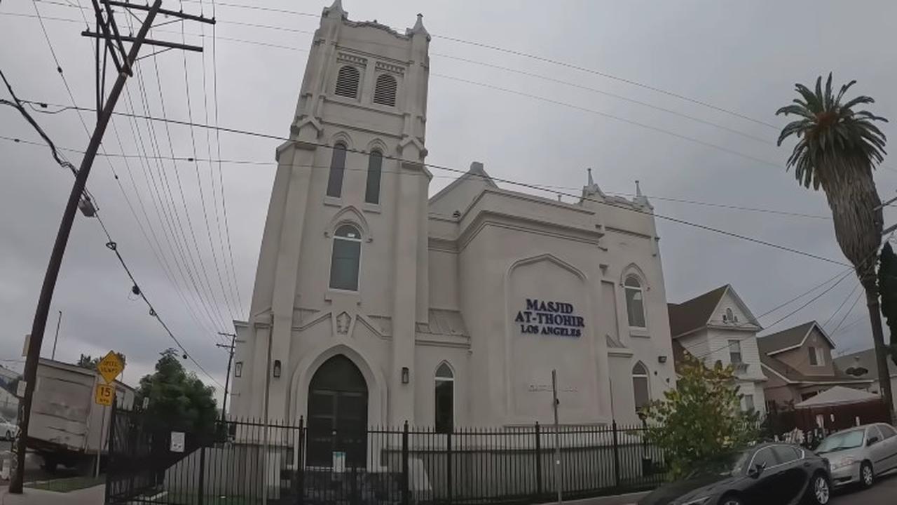 Megah, Potret Masjid At-Thohir di Los Angeles di Sambangi Ustaz Das'ad Latif