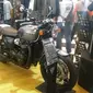 Triumph Bonneville T120 Black