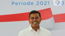 Direktur Utama BP Jamsostek, Anggoro Eko Cahyo berpose disela perkenalan jajaran direksi periode 2021-2026 di Plaza BP Jamsostek, Jakarta, Selasa (23/02/2021). (Liputan6.com/Fery Pradolo)