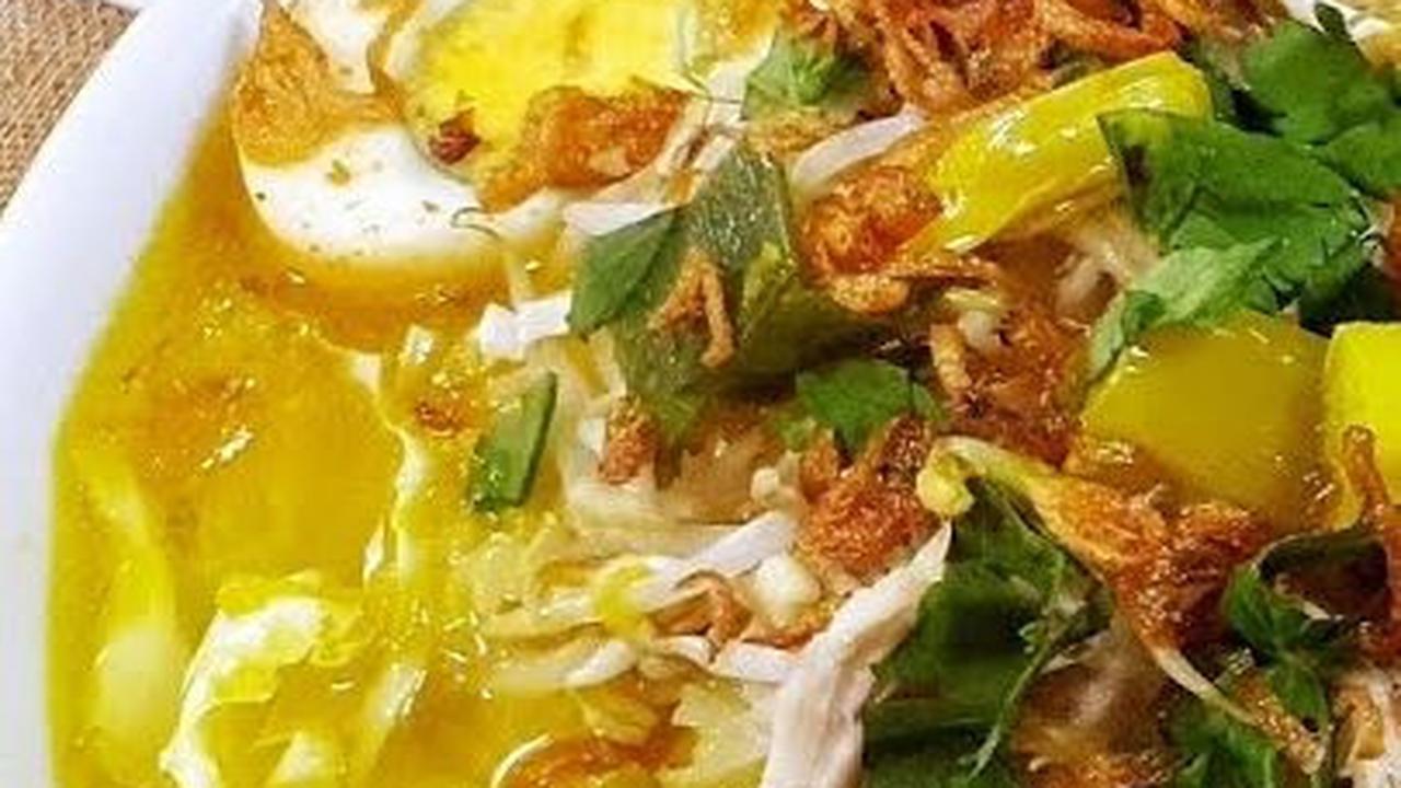 4. Soto Ayam Madura