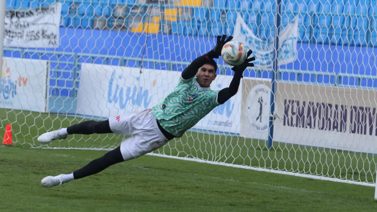 Kiper PSBS Biak, Mario Londok