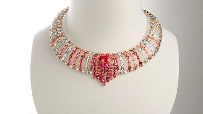 Shapes of Extravaganza: Perayaan Seni, Warisan, dan Keberanian Desain dalam Koleksi High Jewellery Terbaru dari Piaget