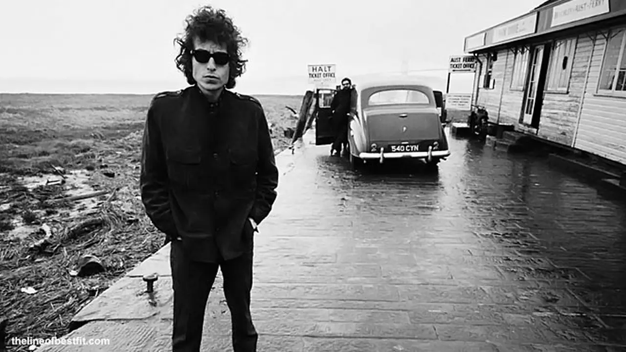 bob-dylan-130717c.jpg