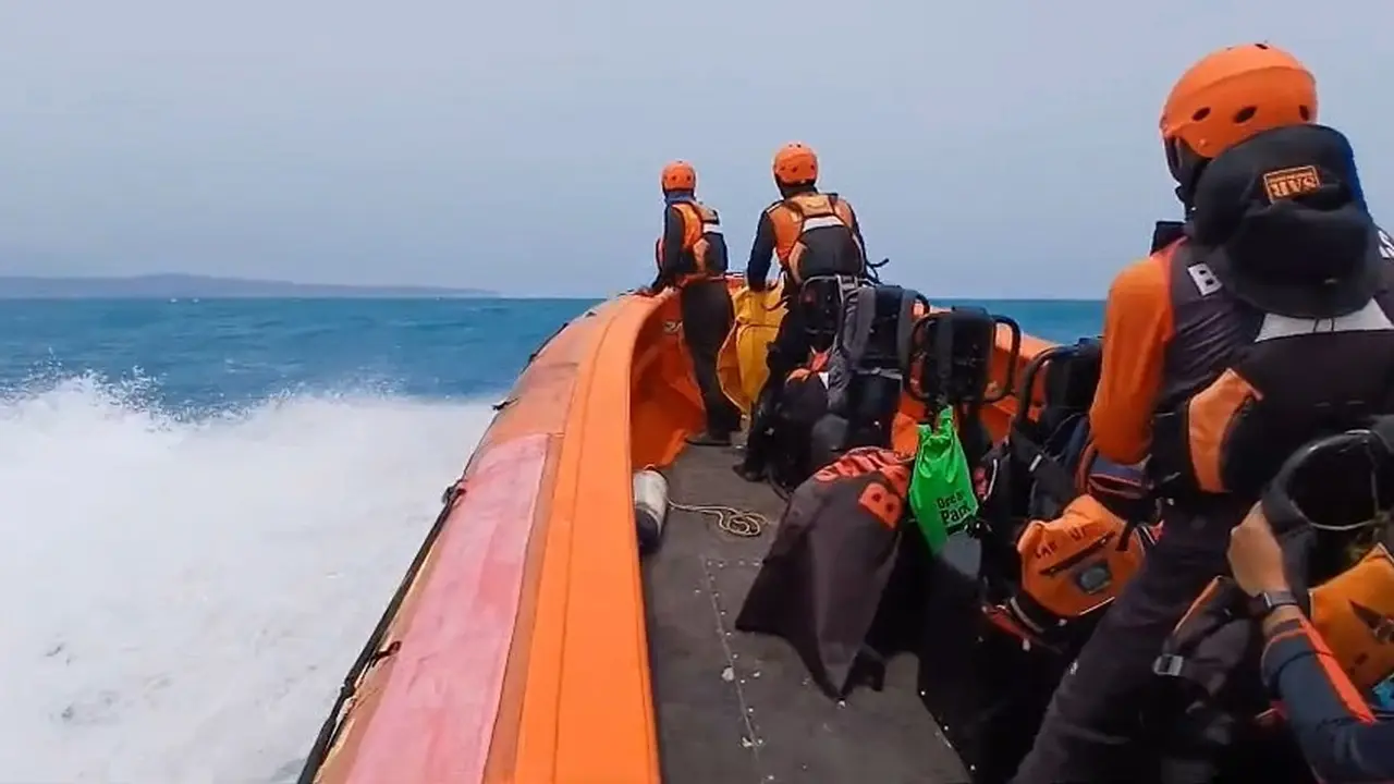 Hari Kedua Pencarian, 5 Jurnalis Hilang di Anak Krakatau Belum Ditemukan: Tak Ada Sinyal, Posisi Masih Misterius