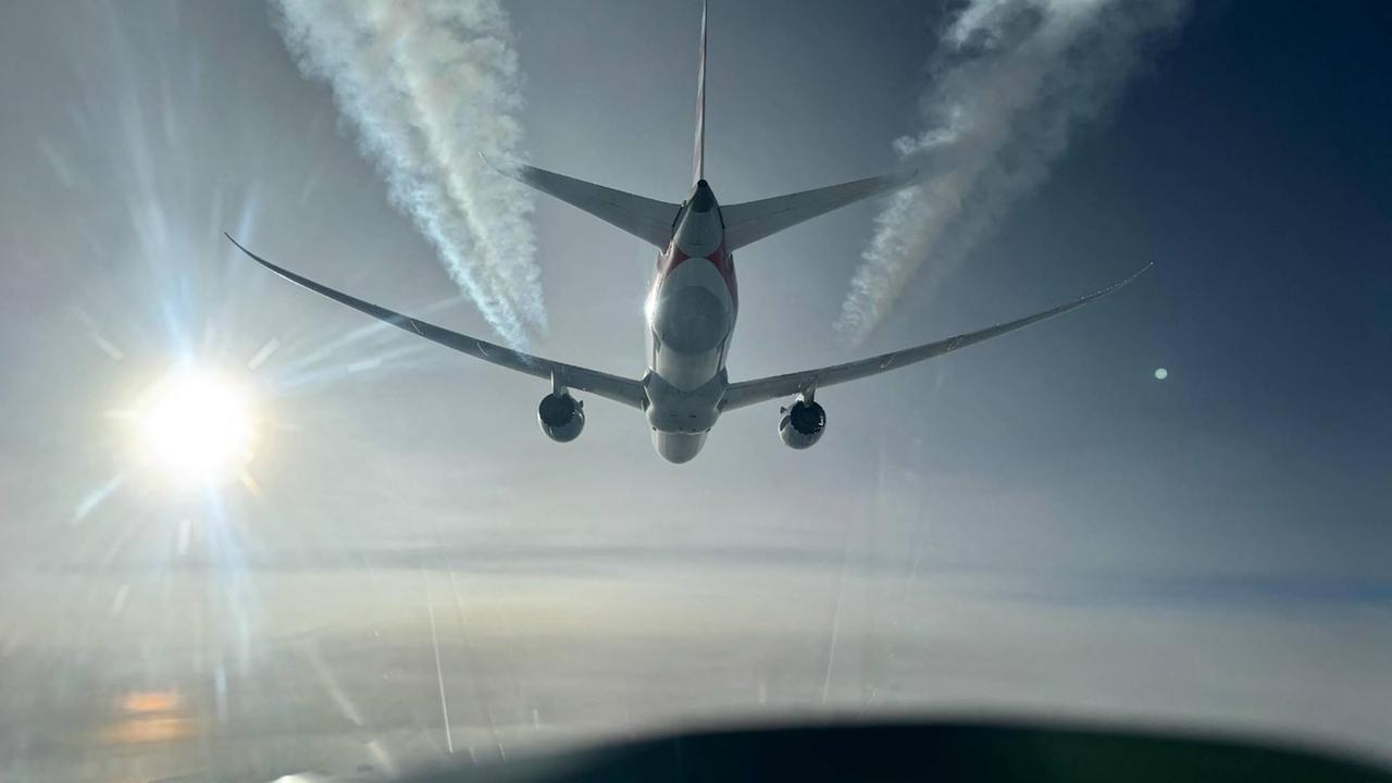 Pesawat American Airlines dikawal dua jet tempur gara-gara ancaman bom