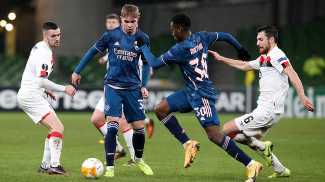 Hajar Dundalk 4-2, Arsenal Menang Sempurna di Fase Grup Liga Europa