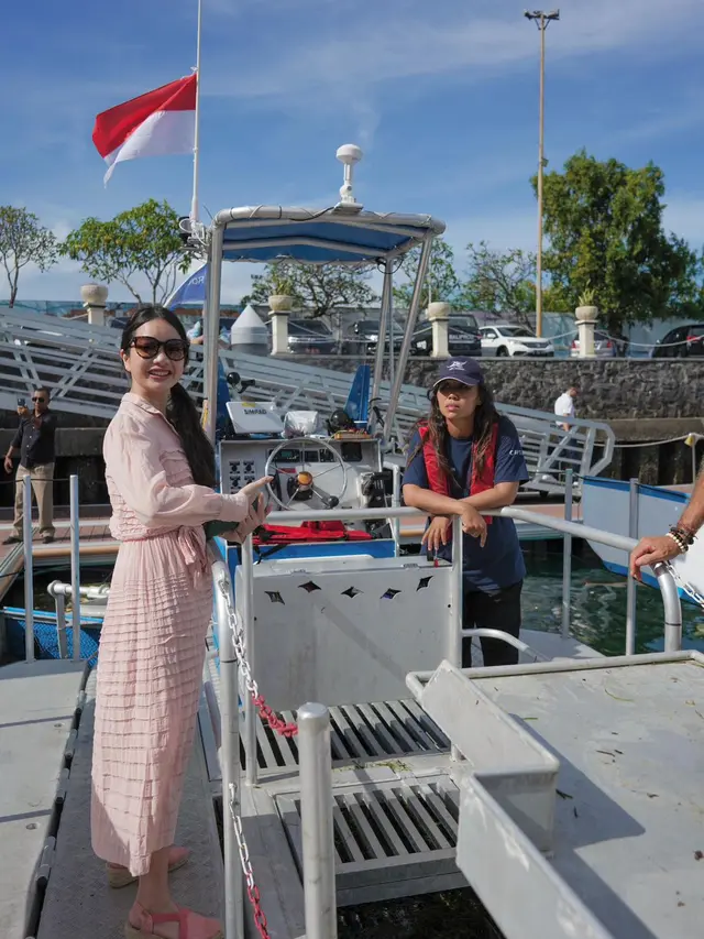 Finalis Miss Indonesia 2006 Marsha Siagian merasa senang dengan peluncuran Mobula 8.