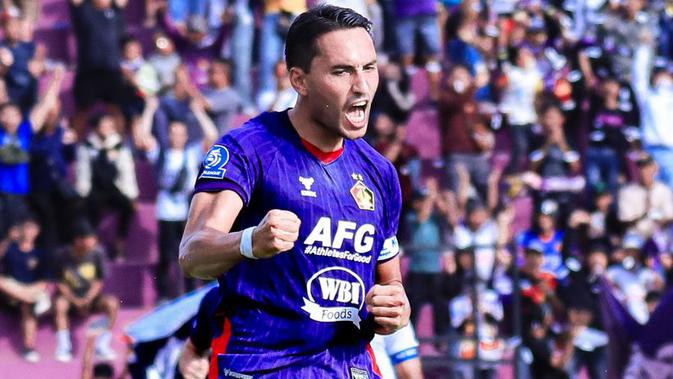 Persik vs Persis: Macan Putih Benamkan Laskar Sambernyawa di Dasar Klasemen BRI Super League