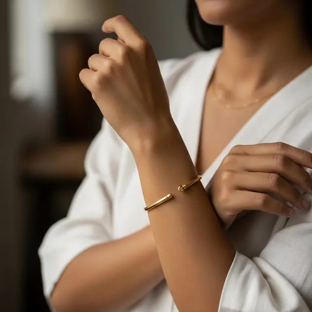9 Inspirasi Gelang Emas yang Mudah Dipasang Sendiri, Tampil Anggun Tanpa Ribet