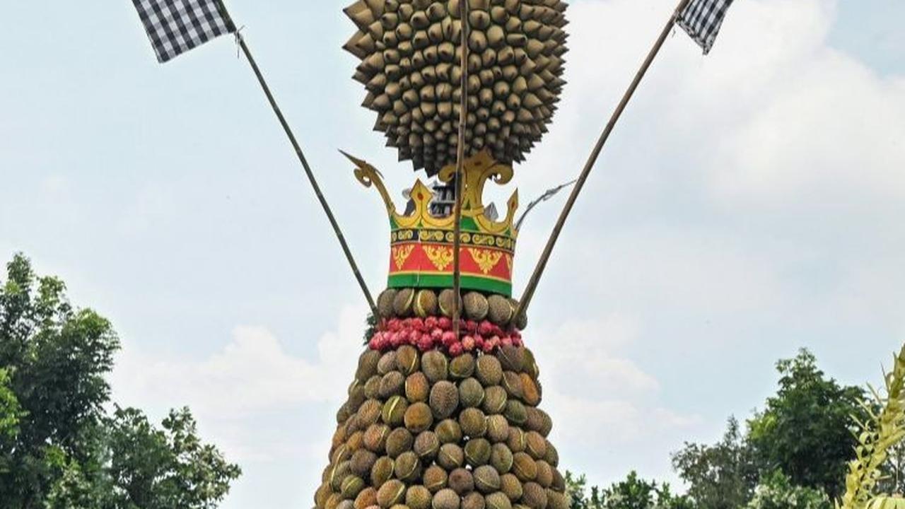 FOTO: Melihat Festival Kenduren Wonosalam 2024 di Jombang yang Bisa Bikin Penggemar Buah Durian Mengiler!