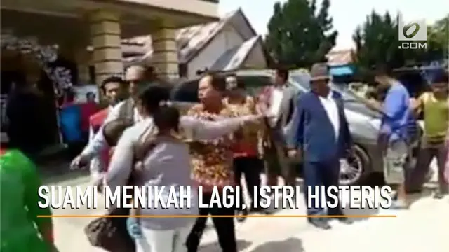 Rekaman video seorang istri mendatangi tempat pernikahan suami yang menikah lagi.