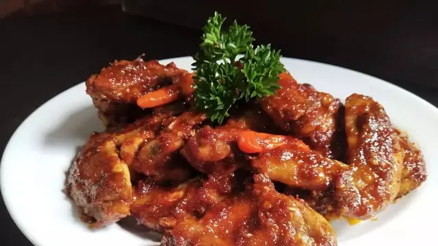 Sayap Ayam Kecap Pedas Manis @antikyuniar
