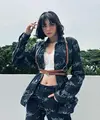Tamara Dai, seorang fashion influencer dan model asal Jakarta, memiliki gaya yang edgy dan kreatif, dengan gaya grunge sebagai salah satu ciri khasnya.  [@tamaradai].