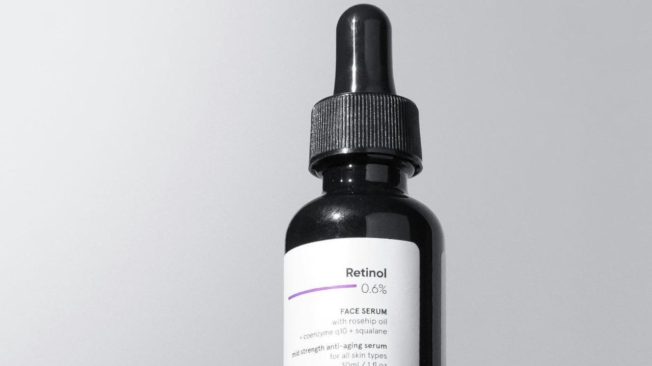 4. Pilih Skincare Retinol dengan Kombinasi Peptide untuk Mengurangi Masalah Kerutan Wajah<br>