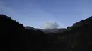 <p>Sekitar 57.000 penduduk tinggal di zona bahaya gunung berapi, yang meliputi enam provinsi, kata badan penanggulangan bencana negara ini. (AP Photo/Fernando Vergara)</p>