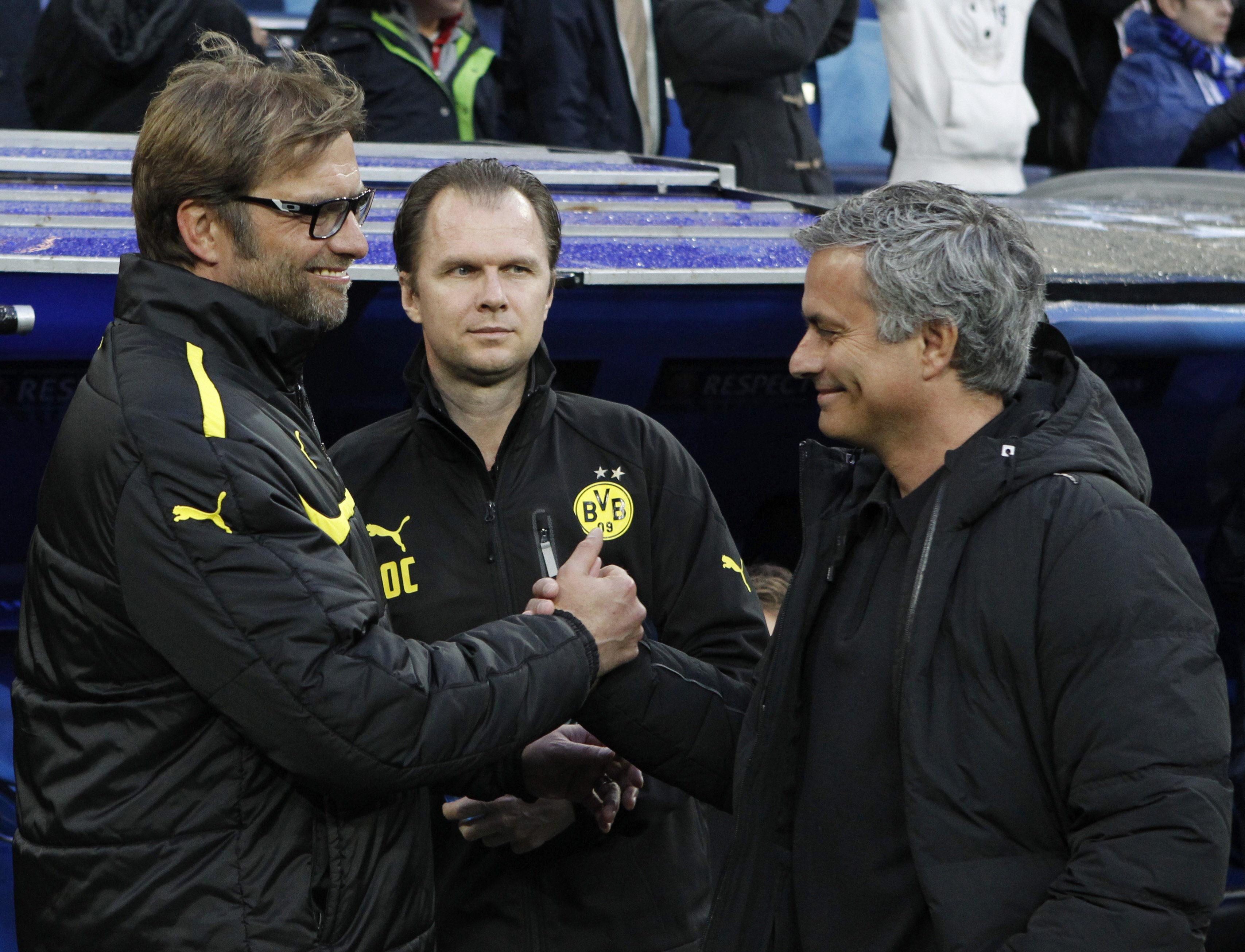 Jurgen Klopp dan Jose Mourinho. (EPA/Alberto Martin)