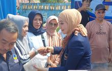 Anggota DPR Bagikan 20.000 Paket Sembako Gratis di Bengkulu, Bantu Warga Hadapi Kenaikan Harga