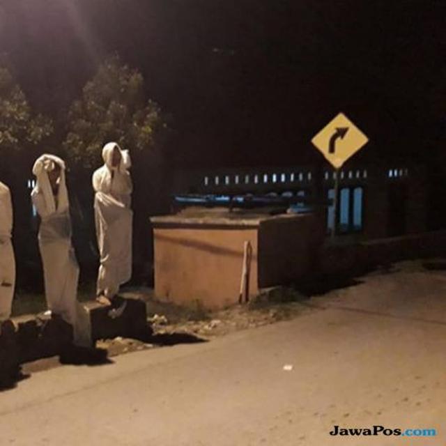 8100 Koleksi Hantu Pocong Melompat HD Terbaik
