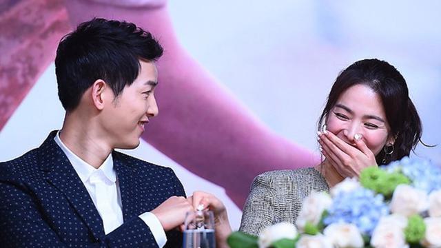 Song Joong Ki dan Song Hye Kyo Lakukan 100 Kali Ciuman ShowBiz