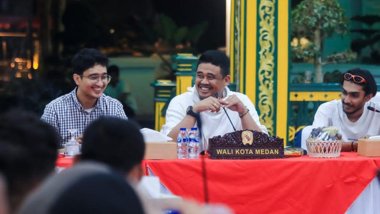 Tidak sedikit yang datang, ada sebanyak 50 orang lebih influencer dan konten kreator. Influencer dan konten kreator yang hadir pun dari berbagai bidang dan keahlian, mulai dari komedian, yang aktif pada bidang kesehatan, kecantikan dan fashion, hingga yan