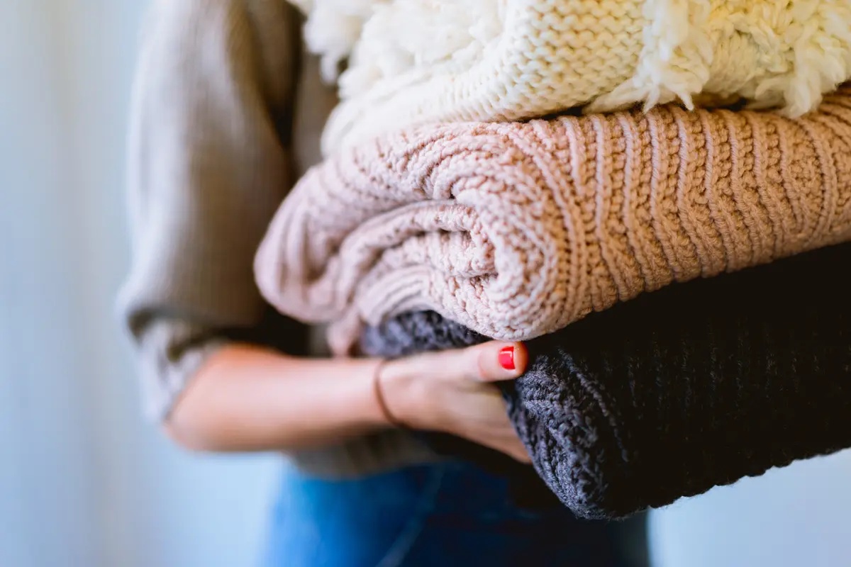 Ilustrasi cuci baju bahan knit