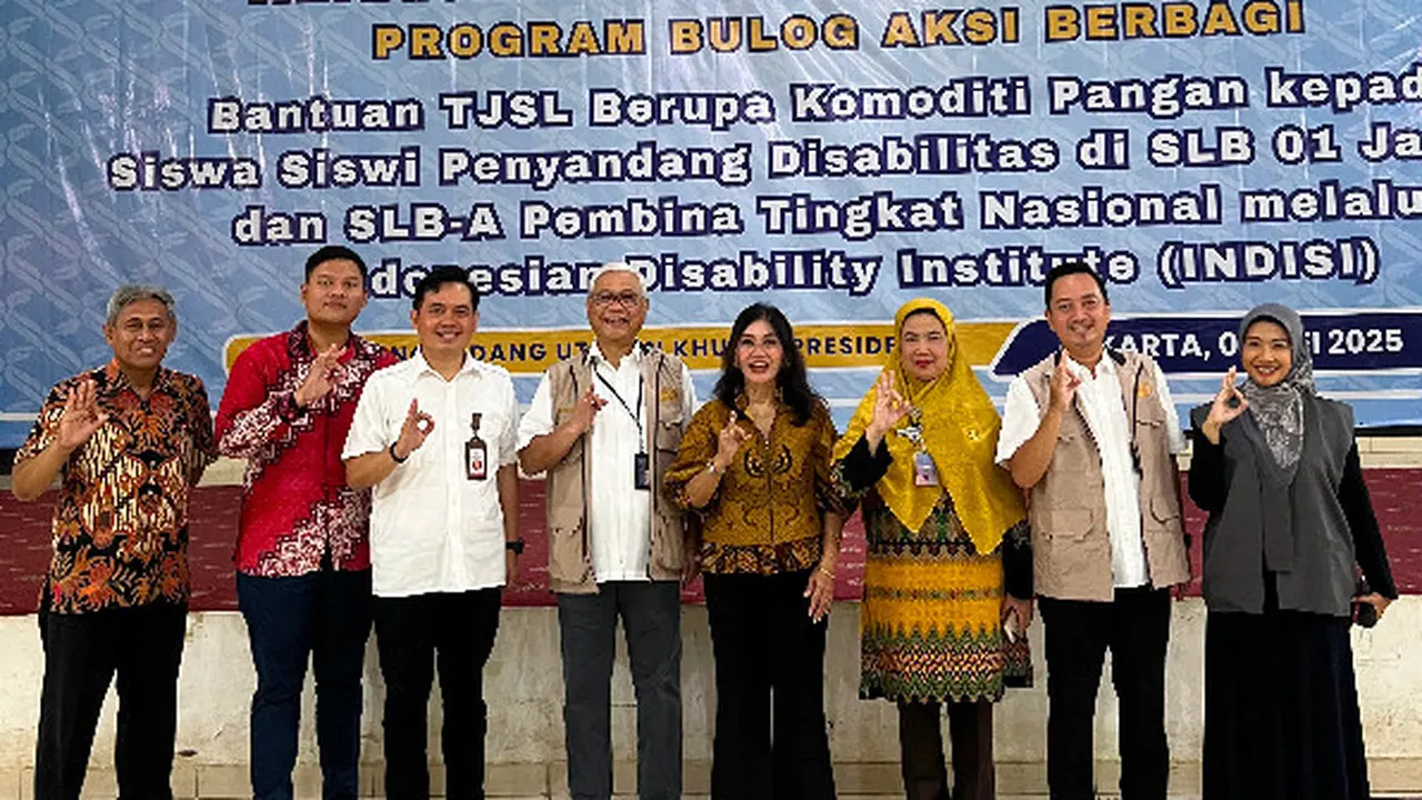 Perum Bulog menggandeng organisasi Indisi untuk menyalurkan bantuan pangan berupa 2 ton beras