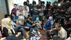 Ibunda Marshanda, Riyanti Sofyan menggelar jumpa pers di kediamannya kawasan Menteng, Jakarta, Jumat (8/8/14). (Liputan6.com/Panji Diksana)