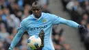 Mario Balotelli pertama kali datang ke Premier League pada musim panas 2010. Ketika itu, Manchester City yang diasuh Roberto Mancini memboyongnya dari Inter Milan. Balotelli pindah ke Etihad Stadium setelah ditebus dengan harga 29,5 juta euro. Kariernya di klub berakhir setelah dilepas ke AC Milan pada musim dingin 2013. (ANDREW YATES / AFP)