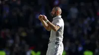 Dihujani Kritik, Zidane Bela Bomber Real Madrid Ini
