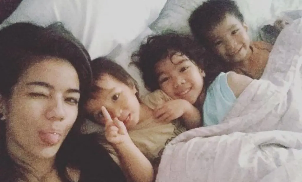Sheila Marcia dan anak-anaknya [foto: instagram]