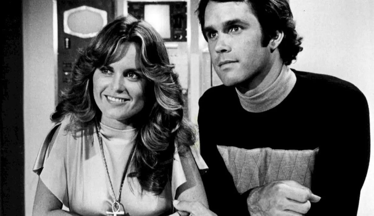 Dilansir dari Variety, sang anak, Ryan Urich, sibunya meninggal dengan tenang dikelilingi oleh keluarga dan para sahabat. (Wikipedia)