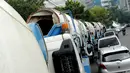 Rabu (19/03/14) KPK menyita 8 unit truk pengaduk semen milik Tubagus Chaeri Wardhana alias Wawan. (Liputan6.com/Helmi Fithriansyah)