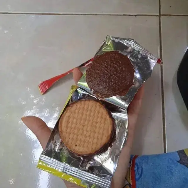 6 Momen Apes Krim Kue Nempel di Bungkusnya Bikin Elus Dada