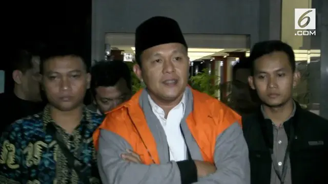 Bupati Lampung Tengah Mustafa resmi menjadi tersangka kasus suap, ia meminta pendukungnya bersabar dan menerima keadaan sebagai cobaan hidup.